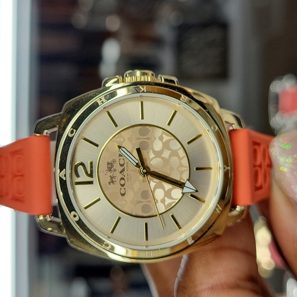 Women\'s coach silicone strap watch
